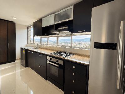 Apartamento de 3 alcobas en venta en El Poblado, Medellín, 116 m² · foto 6 de 18