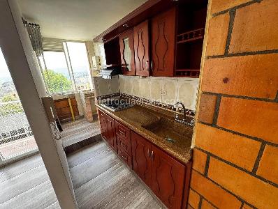 Apartamento de 3 alcobas en arriendo en Robledo Pajarito, Medellín, 55 m² · foto 3 de 11
