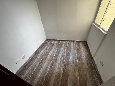 Apartamento de 3 alcobas en arriendo en Robledo Pajarito, Medellín, 55 m² · foto 5 de 11