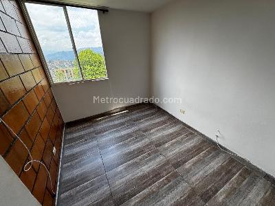 Apartamento de 3 alcobas en arriendo en Robledo Pajarito, Medellín, 55 m² · foto 8 de 11