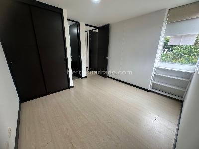 Apartamento de 3 alcobas en arriendo en El Trianon, Envigado, 70 m² · foto 10 de 13