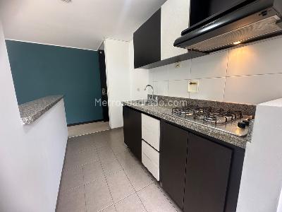 Apartamento de 3 alcobas en arriendo en El Trianon, Envigado, 70 m² · foto 2 de 13