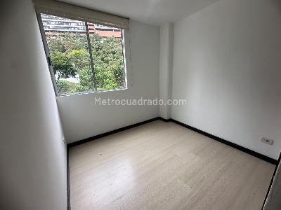 Apartamento de 3 alcobas en arriendo en El Trianon, Envigado, 70 m² · foto 7 de 13