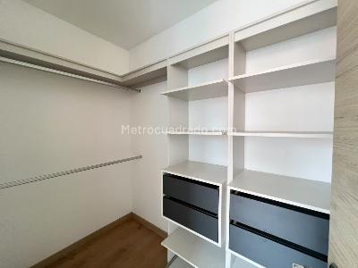 Apartamento de 3 alcobas en venta en Los Colegios, Rionegro, 78 m² · foto 11 de 15