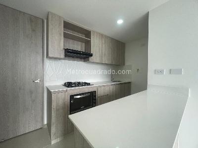 Apartamento en venta en Simon Bolivar, Itagüí · foto 3 de 17