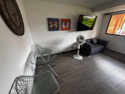 Apartaestudio en arriendo en Laureles, Medellín, 55 m² · foto 3 de 10