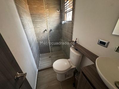 Apartaestudio en arriendo en Laureles, Medellín, 55 m² · foto 8 de 10