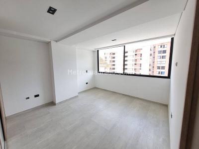 Apartamento de 2 alcobas en arriendo en Conquistadores, Medellín, 92 m² · foto 11 de 14