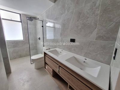 Apartamento de 2 alcobas en arriendo en Conquistadores, Medellín, 92 m² · foto 8 de 14