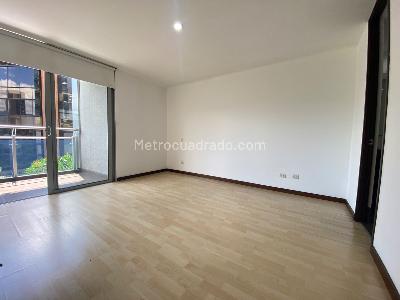 Apartamento en arriendo en Milla De Oro, Medellín · foto 3 de 17