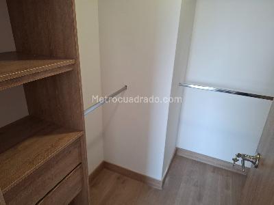 Apartamento en venta en Laureles, Medellín · foto 9 de 18