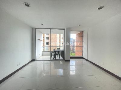 Apartamento en venta en Loma Del Esmeraldal, Envigado · foto 2 de 19