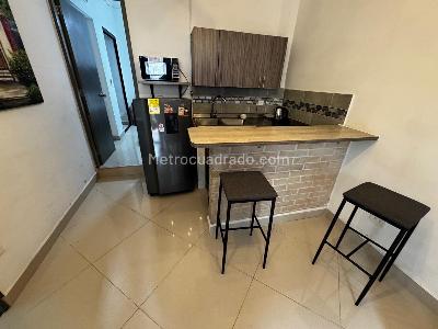 Apartaestudio en arriendo en Laureles, Medellín, 45 m² · foto 2 de 7