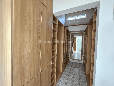 Apartamento de 2 alcobas en venta en Loma Del Escobero, Envigado, 164 m² · foto 12 de 18