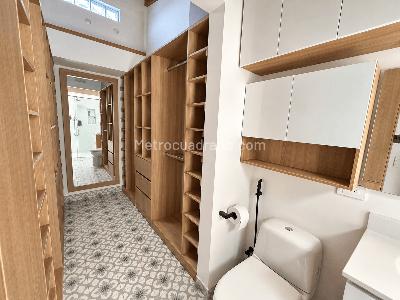Apartamento de 2 alcobas en venta en Loma Del Escobero, Envigado, 164 m² · foto 13 de 18