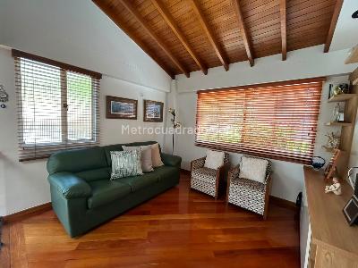 Apartamento de 2 alcobas en venta en Loma Del Escobero, Envigado, 164 m² · foto 5 de 18