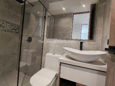 Apartamento de 3 alcobas en arriendo en Conquistadores, Medellín, 96 m² · foto 10 de 13