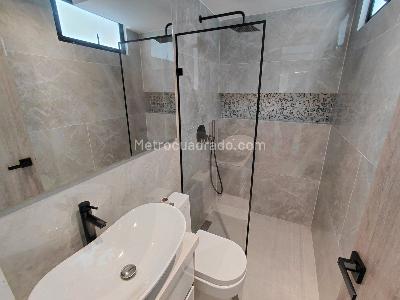 Apartamento de 3 alcobas en arriendo en Conquistadores, Medellín, 96 m² · foto 11 de 13