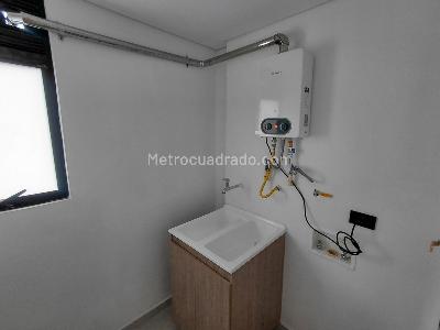 Apartamento de 3 alcobas en arriendo en Conquistadores, Medellín, 96 m² · foto 12 de 13