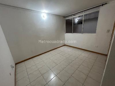 Apartamento de 3 alcobas en arriendo en Estadio, Medellín, 150 m² · foto 11 de 18