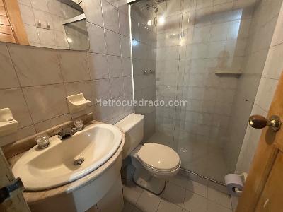 Apartamento de 3 alcobas en arriendo en Estadio, Medellín, 150 m² · foto 16 de 18