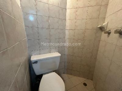 Apartamento de 3 alcobas en arriendo en Estadio, Medellín, 150 m² · foto 17 de 18