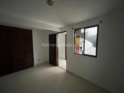 Casa de 4 alcobas en arriendo en Bello Horizonte, Medellín, 100 m² · foto 6 de 9