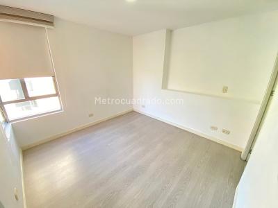 Apartamento de 3 alcobas en arriendo en Castropol, Medellín, 88 m² · foto 6 de 11
