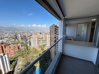Apartamento en arriendo en Castropol, Medellín · foto 13 de 14