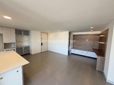 Apartamento en arriendo en Castropol, Medellín · foto 5 de 14