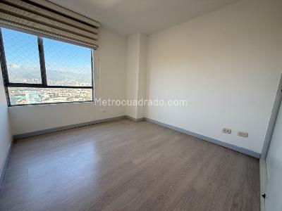 Apartamento en arriendo en Castropol, Medellín · foto 6 de 14