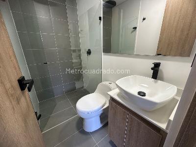 Apartamento de 1 alcoba en arriendo en Loma Del Escobero, Envigado, 65 m² · foto 11 de 14