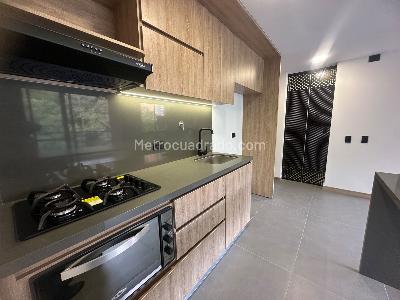 Apartamento de 1 alcoba en arriendo en Loma Del Escobero, Envigado, 65 m² · foto 6 de 14