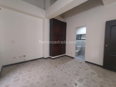 Apartamento de 2 alcobas en arriendo en Bombona N1, Medellín, 110 m² · foto 9 de 17
