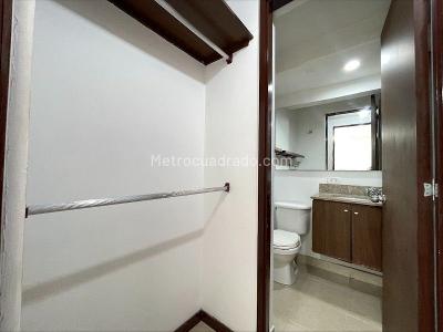 Apartamento de 3 alcobas en arriendo en Belen, Medellín, 75 m² · foto 15 de 16