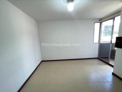 Apartamento de 3 alcobas en arriendo en Belen, Medellín, 75 m² · foto 7 de 16