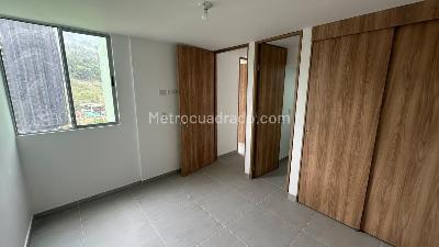 Apartamento de 2 alcobas en arriendo en Bello, Bello, 52 m² · foto 9 de 13