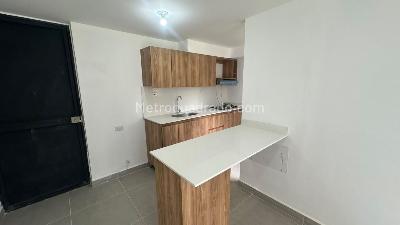 Apartamento de 2 alcobas en arriendo en Bello, Bello, 52 m² · foto 2 de 11