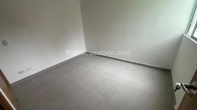 Apartamento de 2 alcobas en arriendo en Bello, Bello, 52 m² · foto 8 de 13