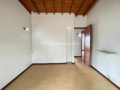 Casa de 3 alcobas en venta en Altos Del Poblado, Medellín, 183 m² · foto 11 de 20