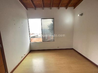 Casa de 3 alcobas en venta en Altos Del Poblado, Medellín, 183 m² · foto 12 de 20