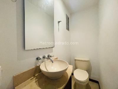 Casa de 3 alcobas en venta en Altos Del Poblado, Medellín, 183 m² · foto 18 de 20