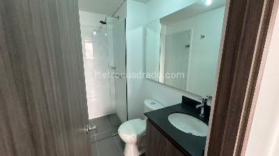 Apartamento de 3 alcobas en arriendo en El Poblado, Medellín, 78 m² · foto 12 de 17