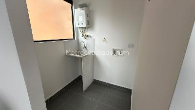 Apartamento de 3 alcobas en arriendo en El Poblado, Medellín, 78 m² · foto 14 de 17