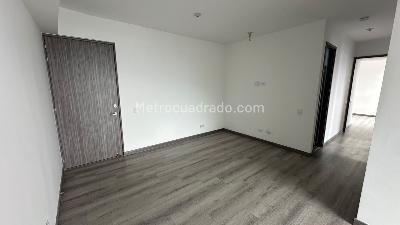 Apartamento de 3 alcobas en arriendo en El Poblado, Medellín, 78 m² · foto 2 de 17