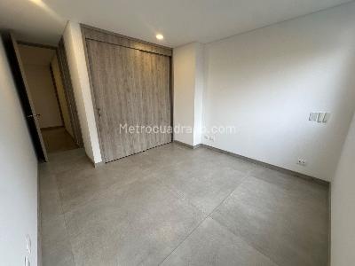Apartamento de 3 alcobas en arriendo en Loma De Los Mesa, Envigado, 140 m² · foto 10 de 20