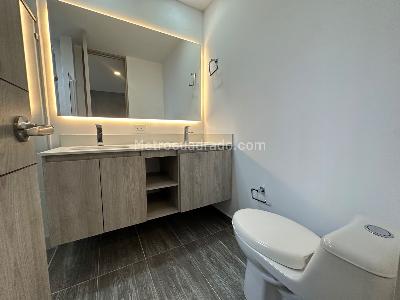 Apartamento de 3 alcobas en arriendo en Loma De Los Mesa, Envigado, 140 m² · foto 14 de 20