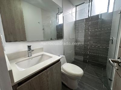 Apartamento de 3 alcobas en arriendo en Loma De Los Mesa, Envigado, 140 m² · foto 15 de 20