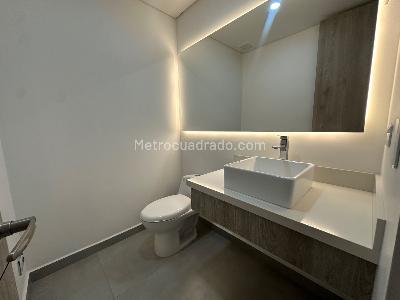 Apartamento de 3 alcobas en arriendo en Loma De Los Mesa, Envigado, 140 m² · foto 17 de 20