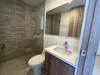 Apartamento de 2 alcobas en arriendo en El Poblado, Medellín, 82 m² · foto 10 de 13